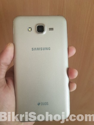 SAMSUNG GALAXY J7 NEXT USED